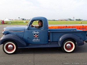 Reenactors and Vehicles